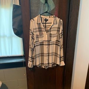 Long sleeve lightweight top